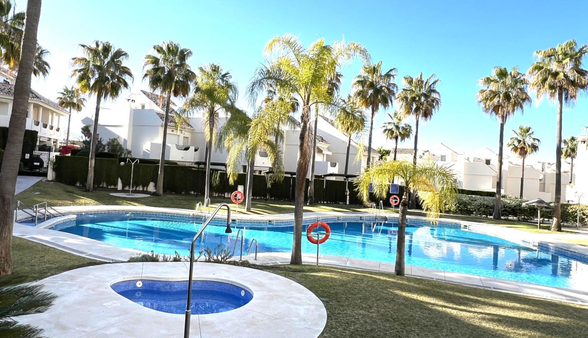 Stylish Townhouse In Beachfront Complex ماربيا المظهر الخارجي الصورة