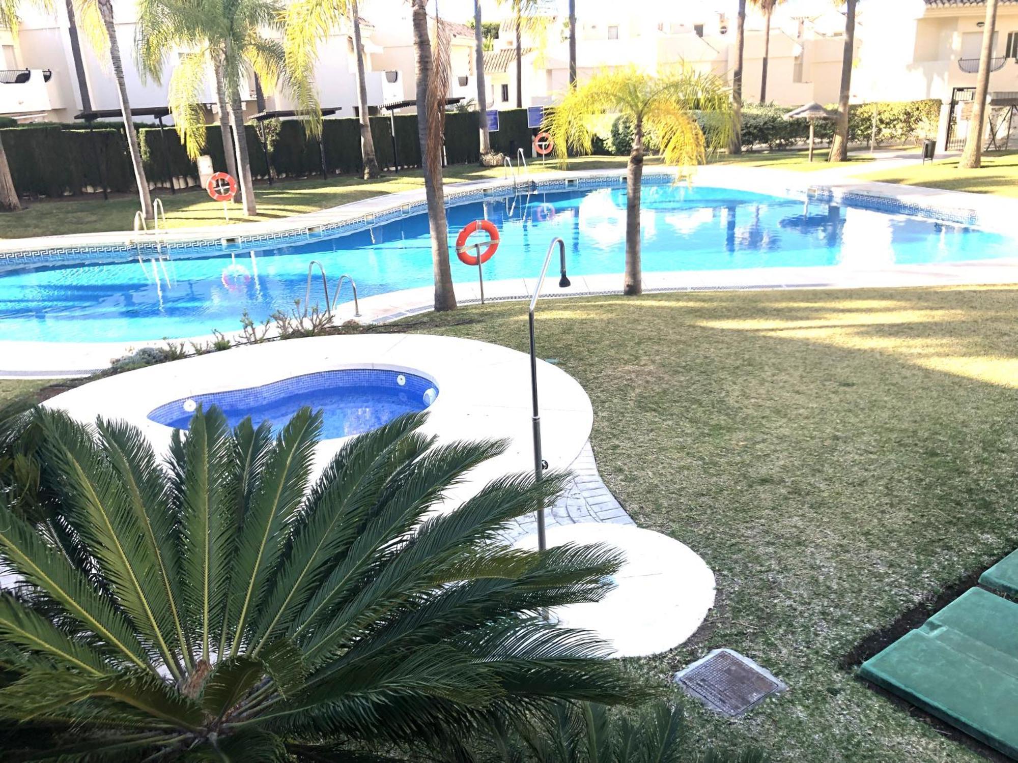 Stylish Townhouse In Beachfront Complex ماربيا المظهر الخارجي الصورة