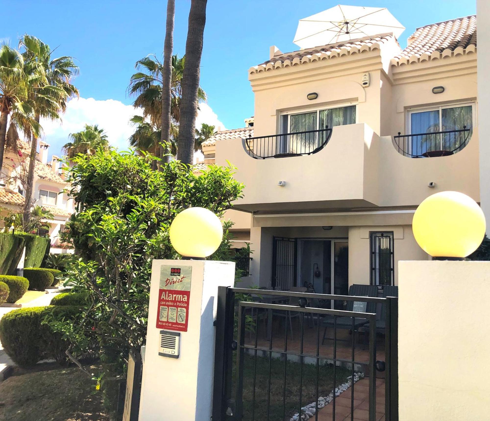 Stylish Townhouse In Beachfront Complex ماربيا المظهر الخارجي الصورة