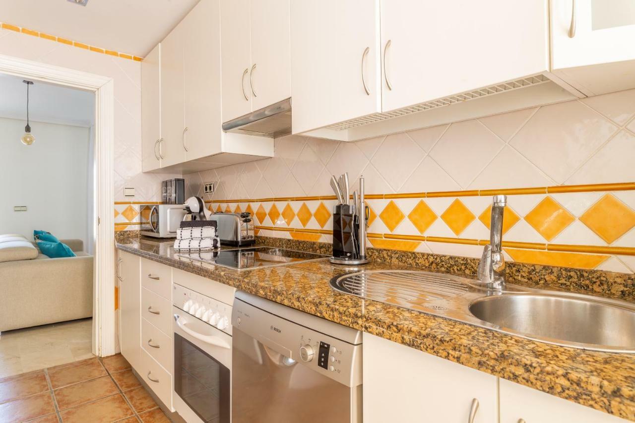 Stylish Townhouse In Beachfront Complex ماربيا المظهر الخارجي الصورة